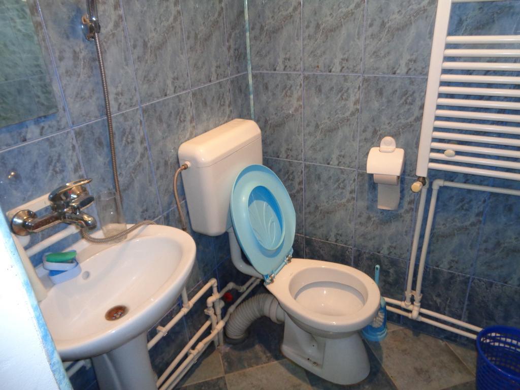 Gasthaus Enduro Bica Caransebeş Oda fotoğraf